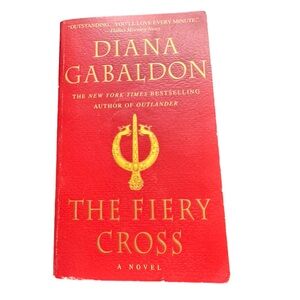 The Fiery Cross by Diana Gabaldon (Paperback - Used - Good Condition)